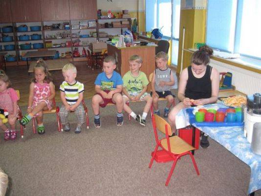 Grafika #43: Wakacyjne zabawy w naszym przedszkolu