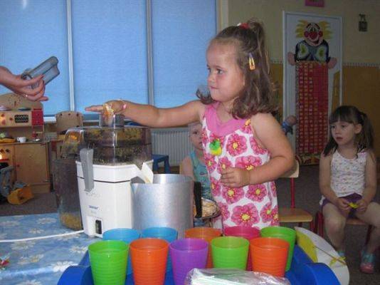 Grafika #60: Wakacyjne zabawy w naszym przedszkolu