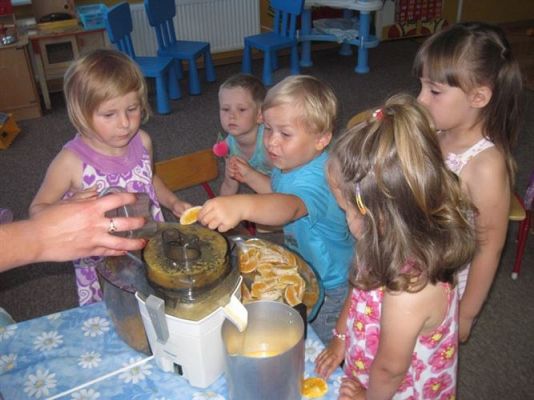 Grafika #66: Wakacyjne zabawy w naszym przedszkolu