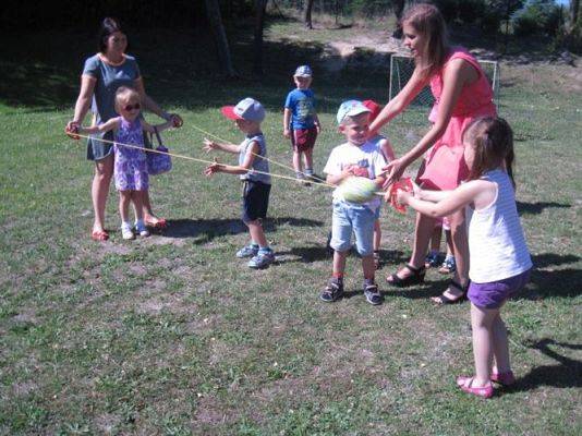 Grafika #70: Wakacyjne zabawy w naszym przedszkolu