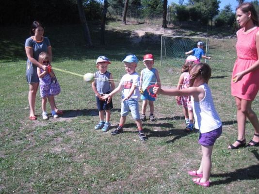 Grafika #72: Wakacyjne zabawy w naszym przedszkolu