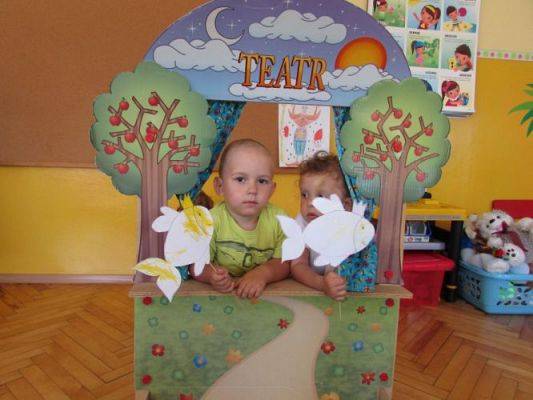 Grafika #15: 21.08.2015 - Zabawa w teatr