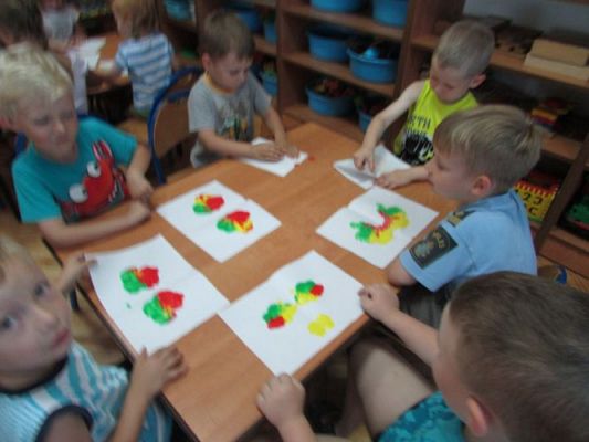 Grafika #20: 07.08.2015 - Magiczne wzory. Eksperymentowanie