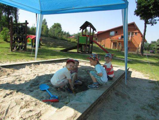 Grafika #24: 04.08.2015 - Wakacyjne zabawy w naszym przedszkolu