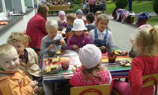 Grafika #4: 26.06.2015-Ostatni dzień w przedszkolu przed wakacjami