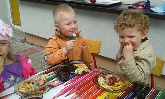 Grafika #7: 26.06.2015-Ostatni dzień w przedszkolu przed wakacjami