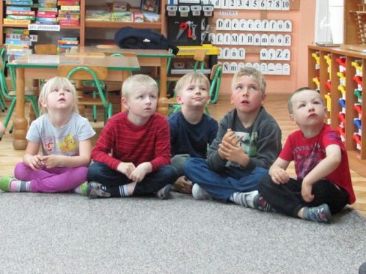 Grafika #24: 18.06.2015 - Spotkanie z policjantem - "Bezpieczne wakacje"