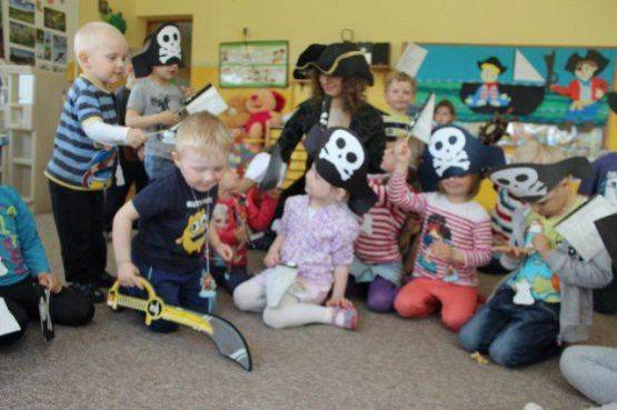 Grafika #33: 25.05.2015 - Pirat i jego pomocnicy w Gr I