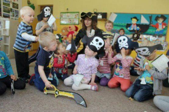 Grafika #34: 25.05.2015 - Pirat i jego pomocnicy w Gr I