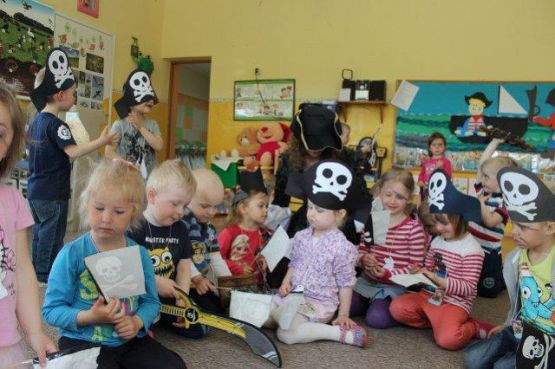 Grafika #35: 25.05.2015 - Pirat i jego pomocnicy w Gr I