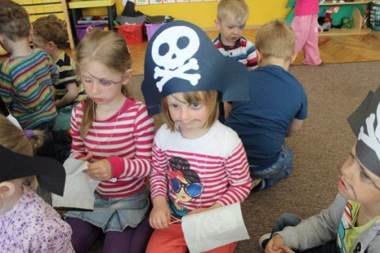 Grafika #37: 25.05.2015 - Pirat i jego pomocnicy w Gr I