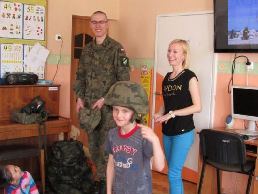 Grafika #9: 06.05.2015 - Poznajemy zawód żołnierza zawodowego