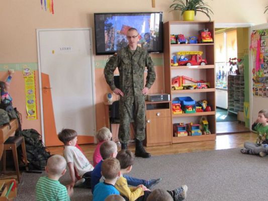 Grafika #17: 06.05.2015 - Poznajemy zawód żołnierza zawodowego