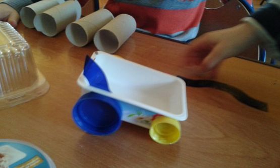 Grafika #11: 20.04.2015 - Tydzień bez zabawek w grupie II