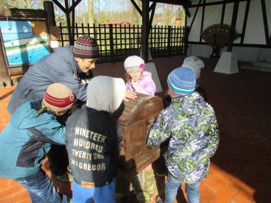 Grafika #16: 22.04.2015 - Warsztaty edukacyjno-przyrodnicze na Rąbce