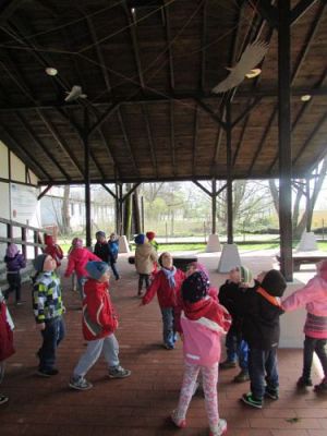 Grafika #32: 22.04.2015 - Warsztaty edukacyjno-przyrodnicze na Rąbce