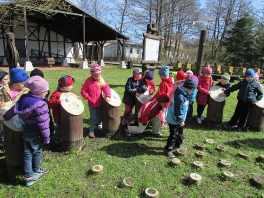 Grafika #42: 22.04.2015 - Warsztaty edukacyjno-przyrodnicze na Rąbce