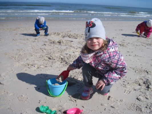 Grafika #19: 22.04.2015 - Wycieczka na plaże