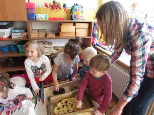 Grafika #0: 31.03.2015 - Wielkanocny mazurek w wykonaniu Maluchów