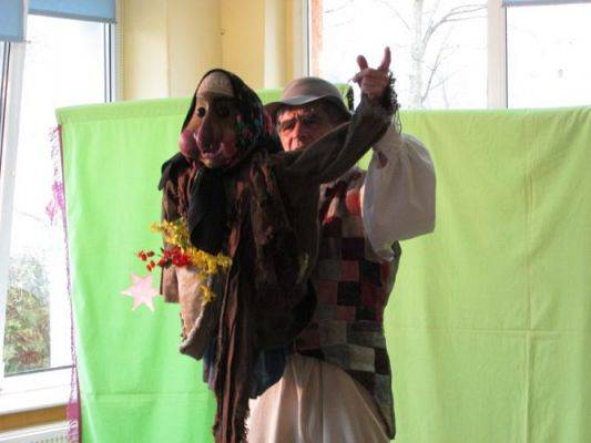 Grafika #2: 27.03.2015 - Przedstawienie teatralne