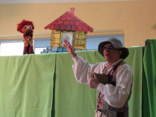 Grafika #6: 27.03.2015 - Przedstawienie teatralne