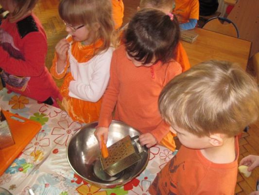 Grafika #6: 10.03.2015 - Dzień Marchewki