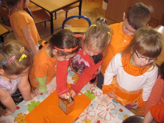 Grafika #9: 10.03.2015 - Dzień Marchewki