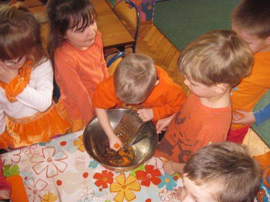 Grafika #10: 10.03.2015 - Dzień Marchewki