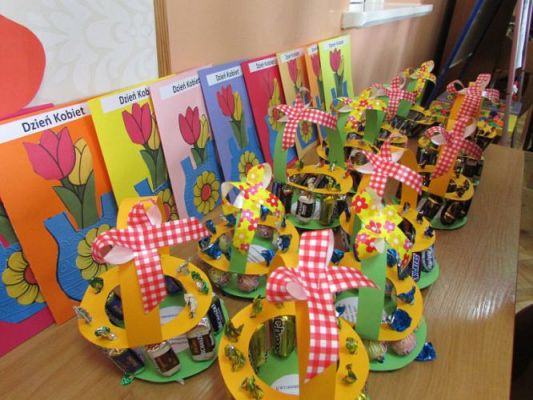 Grafika #10: 06.03.2015 - Dzień Kobiet