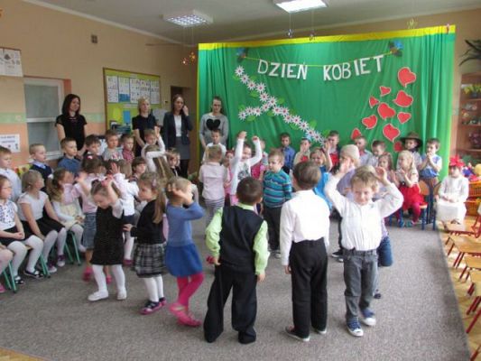 Grafika #22: 06.03.2015 - Dzień Kobiet