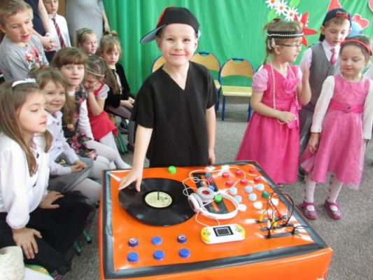 Grafika #37: 06.03.2015 - Dzień Kobiet