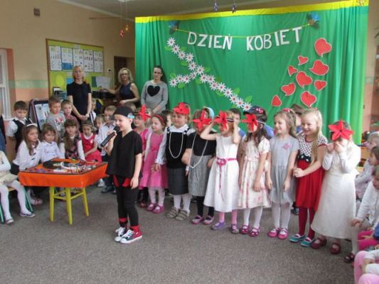 Grafika #38: 06.03.2015 - Dzień Kobiet