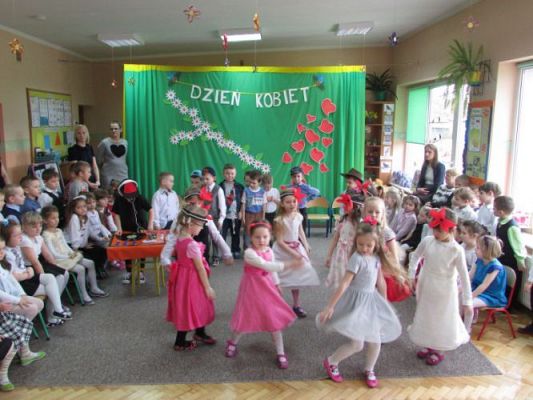 Grafika #48: 06.03.2015 - Dzień Kobiet