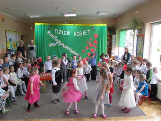 Grafika #49: 06.03.2015 - Dzień Kobiet