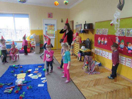 Grafika #2: 24.02.2015 - Zabawy edukacyjne w grupie I