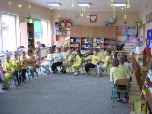 Grafika #15: 23.02.2015 - Dzień Miodu