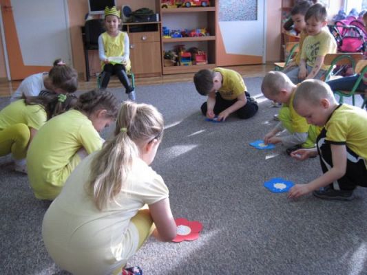 Grafika #21: 23.02.2015 - Dzień Miodu