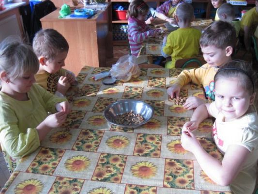 Grafika #32: 23.02.2015 - Dzień Miodu