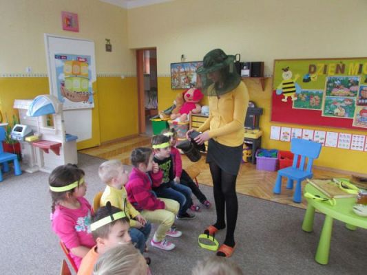 Grafika #51: 23.02.2015 - Dzień Miodu