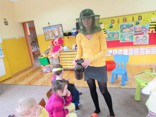 Grafika #52: 23.02.2015 - Dzień Miodu