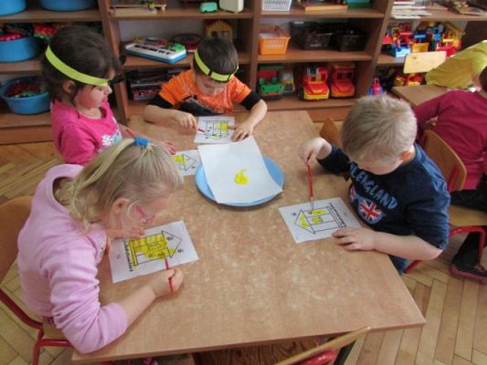 Grafika #56: 23.02.2015 - Dzień Miodu