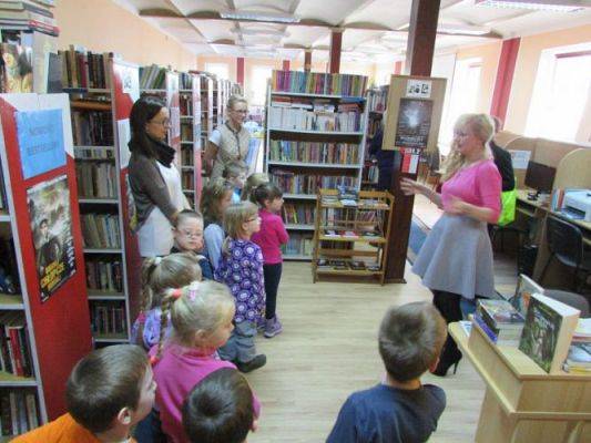 Grafika #0: 20.02.2015 - Z wizytą w Bibliotece Gminnej