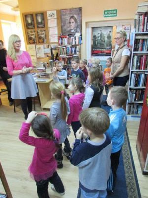 Grafika #6: 20.02.2015 - Z wizytą w Bibliotece Gminnej