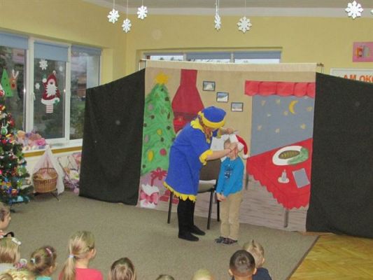 Grafika #5: 18.12.2014 - Przedstawienie teatralne pt. "Święta tuż, tuż"