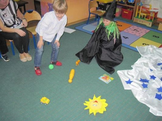 Grafika #36: 28.11.2014 - Andrzejki - wróżby i zabawy w grupach