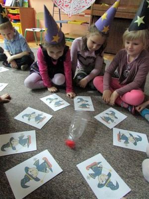 Grafika #62: 28.11.2014 - Andrzejki - wróżby i zabawy w grupach