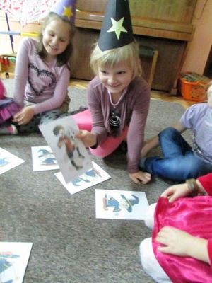 Grafika #63: 28.11.2014 - Andrzejki - wróżby i zabawy w grupach