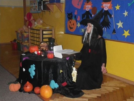 Grafika #9: 28.11.2014 - Andrzejki - wróżby i zabawy w grupach