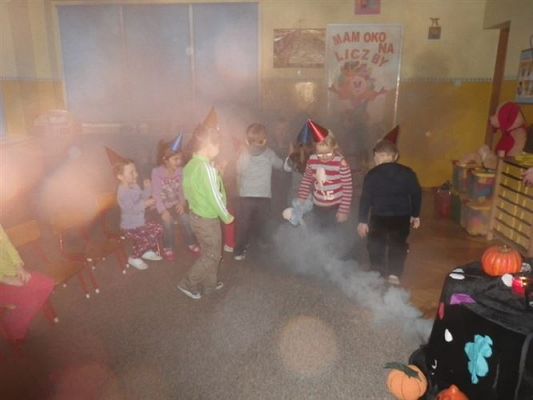 Grafika #13: 28.11.2014 - Andrzejki - wróżby i zabawy w grupach