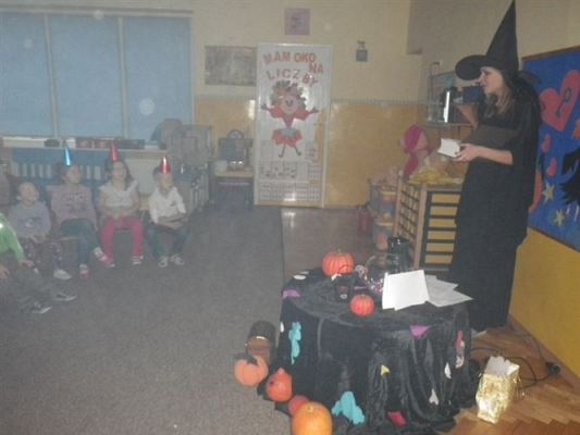 Grafika #15: 28.11.2014 - Andrzejki - wróżby i zabawy w grupach